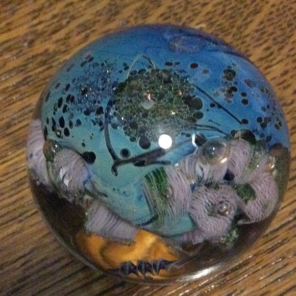 ON HOLD for viebie J Soy Glass Ball - Picture 1 of 5